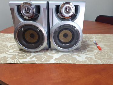 Samsung 2-Way Bookshelf Speaker Pair — Silver, Tested Working