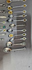 Collection of ±22 Silver-Plated Souvenir / Collectible Teaspoons