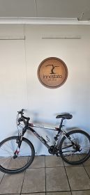 Silverback Stride 30 Hardtail Mountain Bike - Needs new crank set