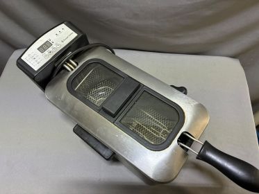 Russell Hobbs Digital Deep Fryer — Stainless Steel, Tested Working