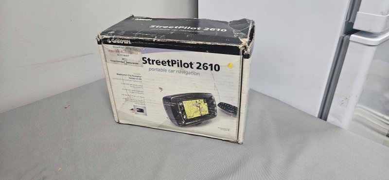 Garmin StreetPilot 2610 Portable Car GPS with MapSource Map CDs