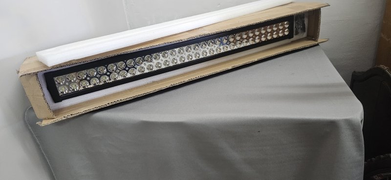 LED Light Bar — 92 cm, 180 W, 10–30 V Spot Beam — Brand New (Boxed)