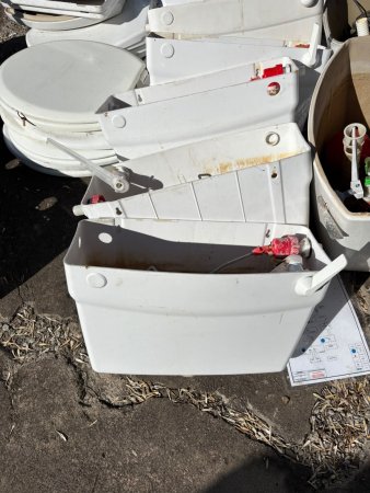 Toilet Cisterns with Fittings — Salvage Lot