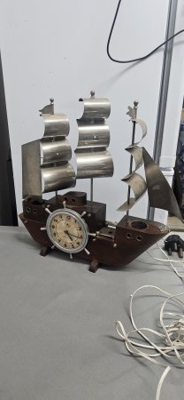 Vintage Wooden Sailing-Ship Mantel Clock and Lamp with Metal Sails