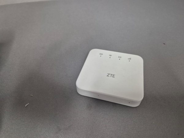 ZTE MF927U LTE “Ufi” Pocket WiFi Router (Boxed)