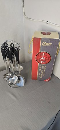 LinYu Stainless Steel Kitchen Utensil Set with Stand (One Piece Missing)