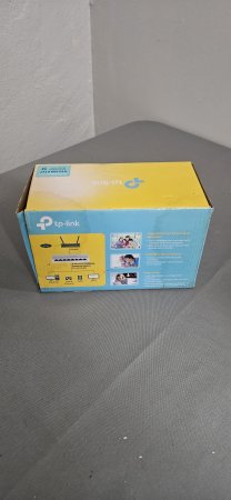 TP-Link TL-SF1008D 8-Port 10/100Mbps Desktop Switch (Boxed)