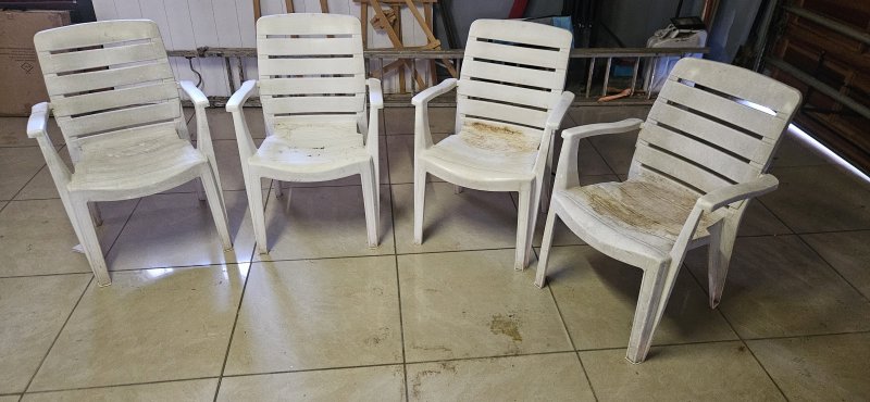Set of 4 White Plastic Stacking Patio / Garden Chairs