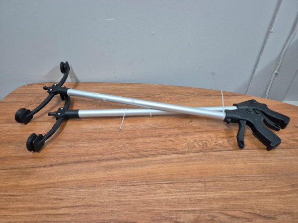 Pair of Long-Reach Reacher / Grabber Tools