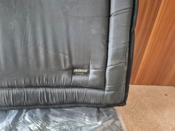Hilltop Saddlery Quilted Saddle Pads / Numnahs ×2