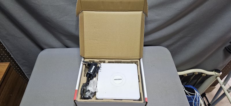 Hikvision Turbo HD DVR — 7100 Series, 8-Channel — Tested Working