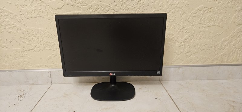 LG Monitor in Working Condition