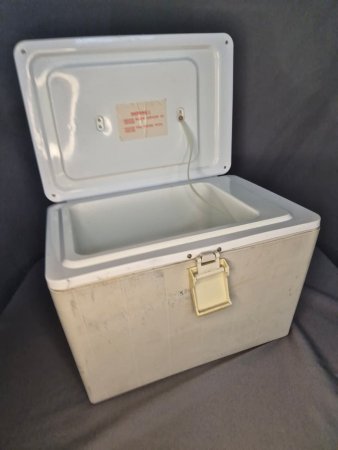 Portable Fridge - Cooler and Food Warmer (Untested)
