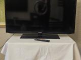 42" Samsung TV - Working Condition - Image 1