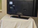 42" Samsung TV - Working Condition - Image 3