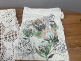 Table Runners - Image 2