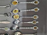 Collection of ±22 Silver-Plated Souvenir / Collectible Teaspoons - Image 2