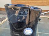 Honeywell WarmSteam Humidifier HH950E — with Box - Image 1