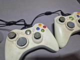Xbox 360 Console (60GB) + Kinect Sensor + 2 Wireless Controllers - Image 8