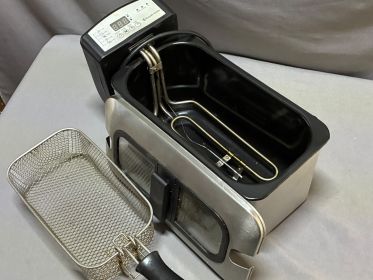 Russell Hobbs Digital Deep Fryer — Stainless Steel, Tested Working