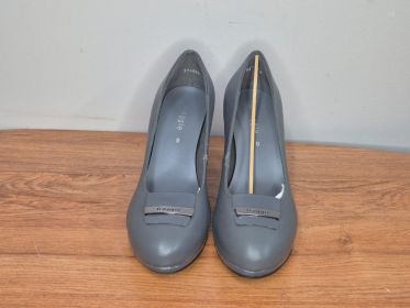 Froggie Grey Leather Platform Courts — Size 9