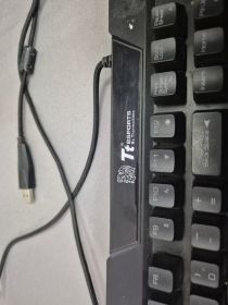 Tt eSPORTS Gaming Keyboard + Redragon Gaming Mouse Combo (Tested Working)