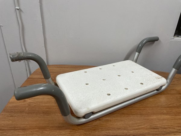 Suspended Bath Bench