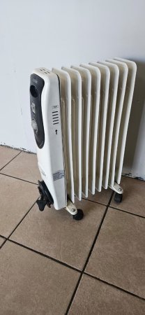 Logik Oil-Filled Column Heater on Castors — Tested Working