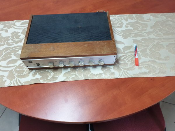 Dual CV 12B Vintage Integrated Amplifier — Wood Case, Tested Working