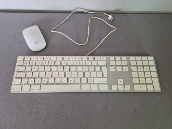 Apple Full-Size Wired Keyboard (A1243) + Apple Magic Mouse (Working)