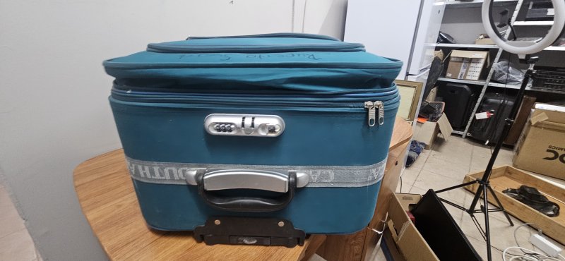 Large Teal Soft-Shell Wheeled Trolley Suitcase (Combination Locks)