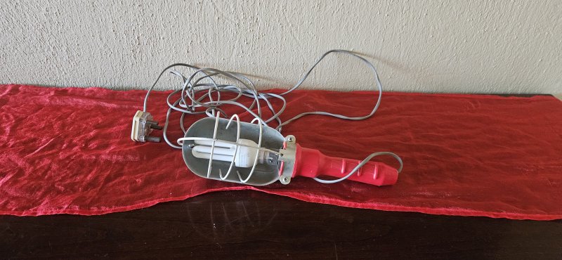 Caged Inspection / Trouble Work Lamp — Tested Working