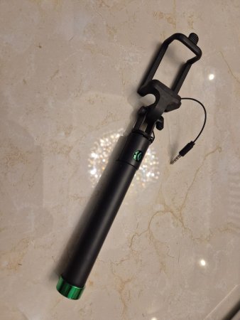Mobile Vlogging Kit — LED Light, Mic, Selfie Stick, Tripod & Phone Mounts