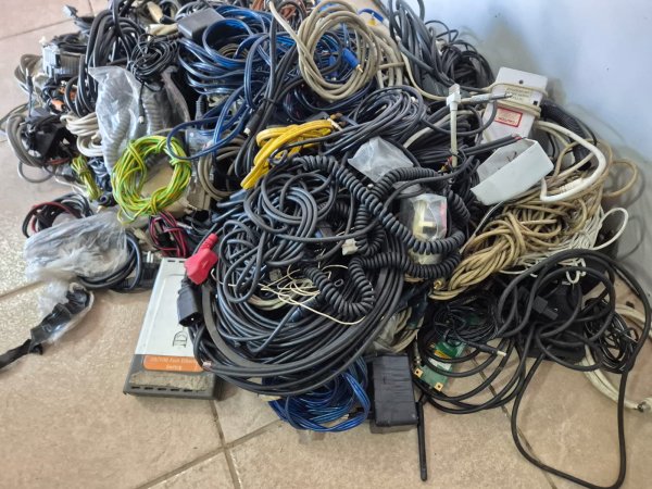 Bulk Lot of Electrical Cables, Cords & Adapters + D-Link Ethernet Switch