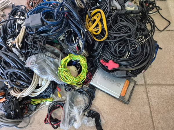 Bulk Lot of Electrical Cables, Cords & Adapters + D-Link Ethernet Switch