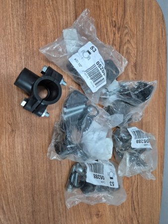 Nylon Saddle Clamps Ø32 × ½″ ×5 — New in Bags