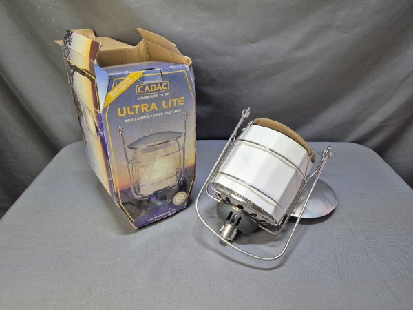 Cadac Ultra Lite 300CP Gas Lamp — Piezo Ignition, Boxed