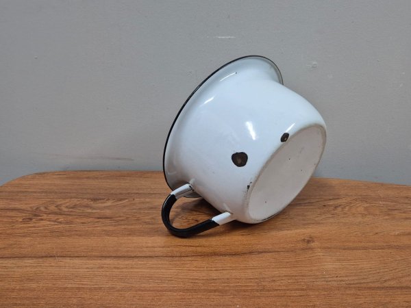 Vintage Phoenix Enamel Chamber Pot — White with Black Rim