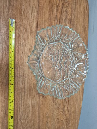Pressed Glass Serving Plate — Grape & Starburst, approx 24cm