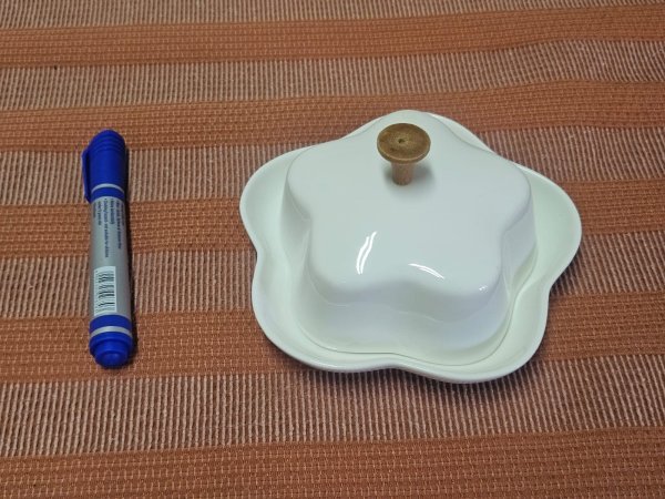 Small White Ceramic Butter / Cheese Dish — Flower Shape, Wooden Knob