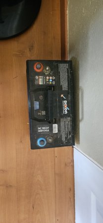 Dixon Premium DC105DT 12V Deep-Cycle Battery — Spares or Repair