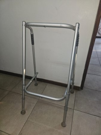 Aluminium Folding Walking Frame (Zimmer Frame), Height-Adjustable