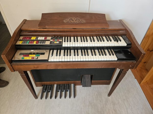 Lowrey "Genie" Two-Manual Electronic Organ (Vintage Console)