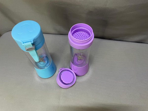 Portable USB Rechargeable Blenders ×2 — Blue & Purple