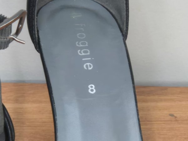 Froggie Black Leather Strappy Sandals — Size 8, Ankle Strap