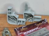 Mixed Hardware Oddments — Hinges, Pulleys, Clamps and Glides - Image 4