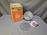 Cadac Fisherman's Lamp — Vintage Gas Lamp in Box with Spares & Mantles - Image 1