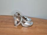 Froggie Silver Metallic Platform Sandals — Size 4 - Image 3