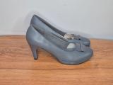 Froggie Grey Leather Platform Courts — Size 9 - Image 2