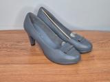 Froggie Grey Leather Platform Courts — Size 9 - Image 1